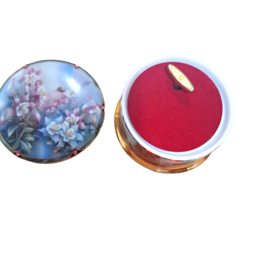 Vtg  Ardleigh-Elliott "The Calliope Hummingbird" Music Box Artwork By Lena Liu